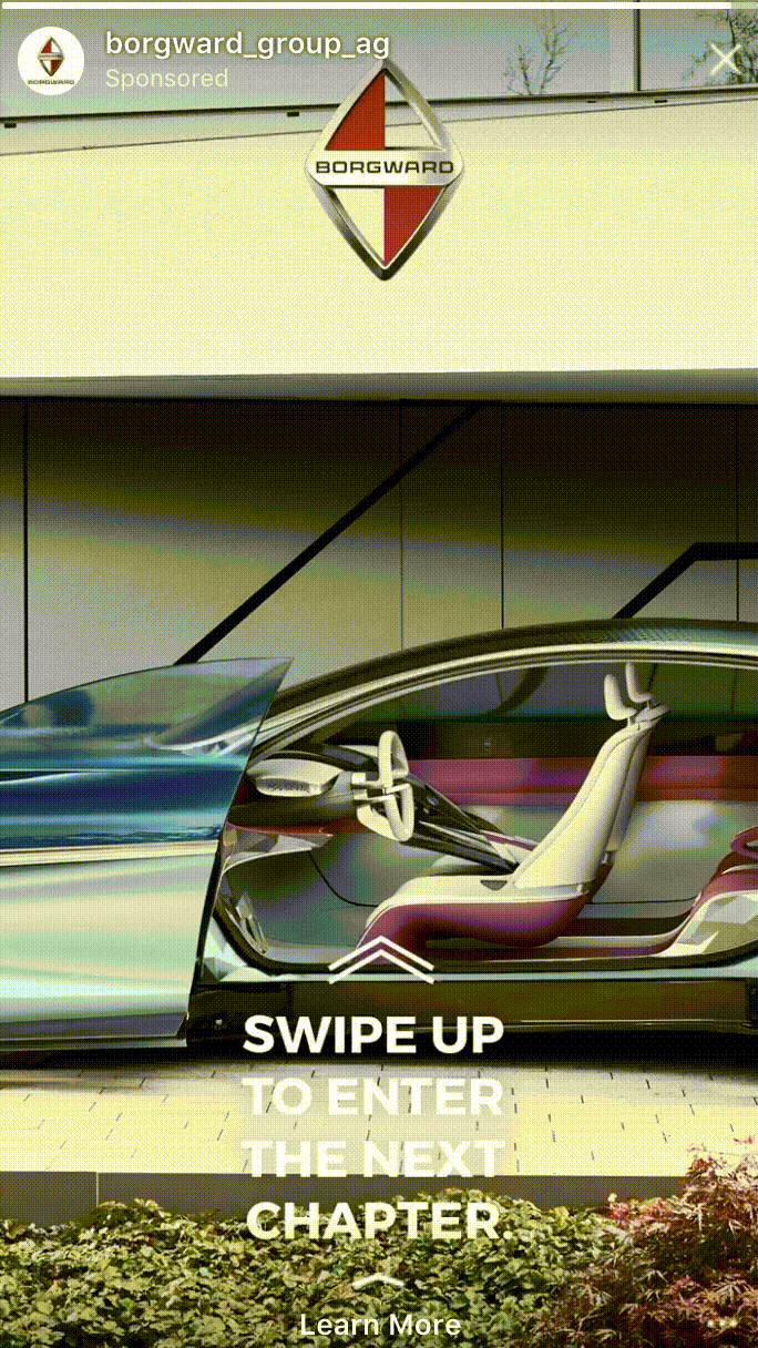 Beispiel für eine Instagram-Story von unserem Kunden Borgward. Man sieht ein Auto und den Hinweis "Swipe up to enter the next chapter"